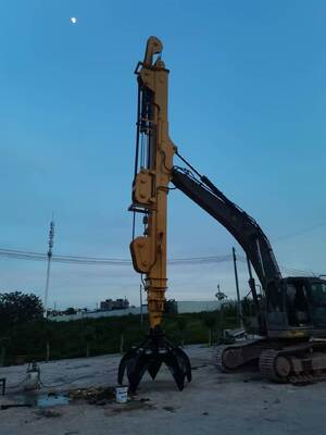Excavator Attachment Clamshell 10m 12m Three-section Telescopic Arm Long Reach Boom and Arm Suitable for 10-15ton Excavator
