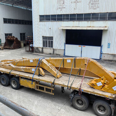 แขนเครื่องขุดขนาดยาว พร้อมกรงหินหนัก